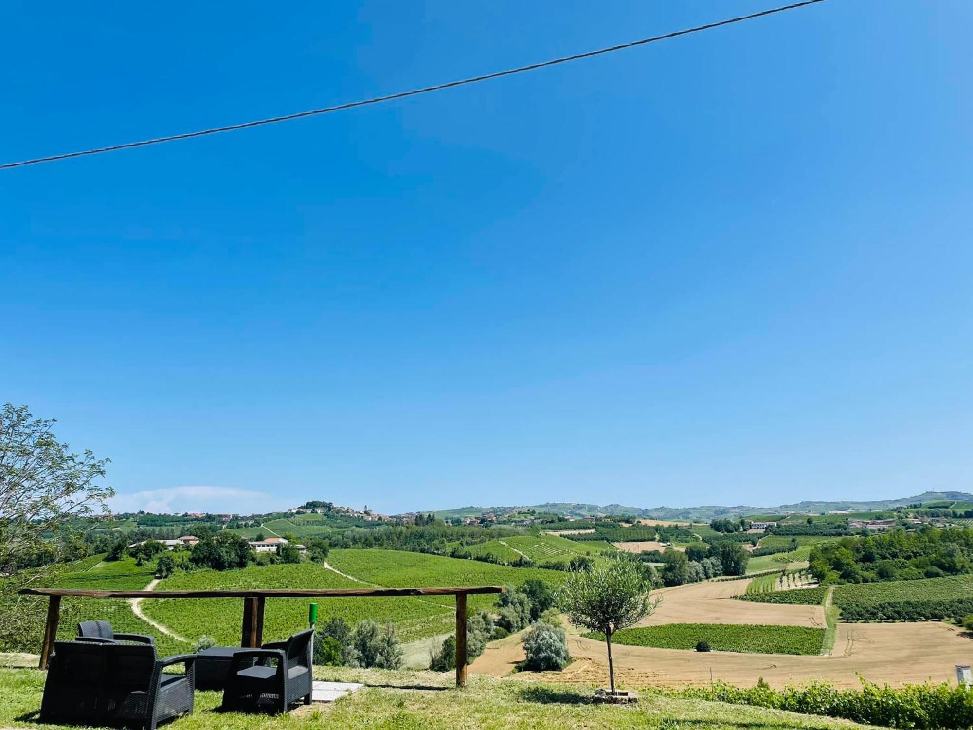Locazione Turistica Cascina Pela Apartamento Castagnole delle Lanze Exterior foto